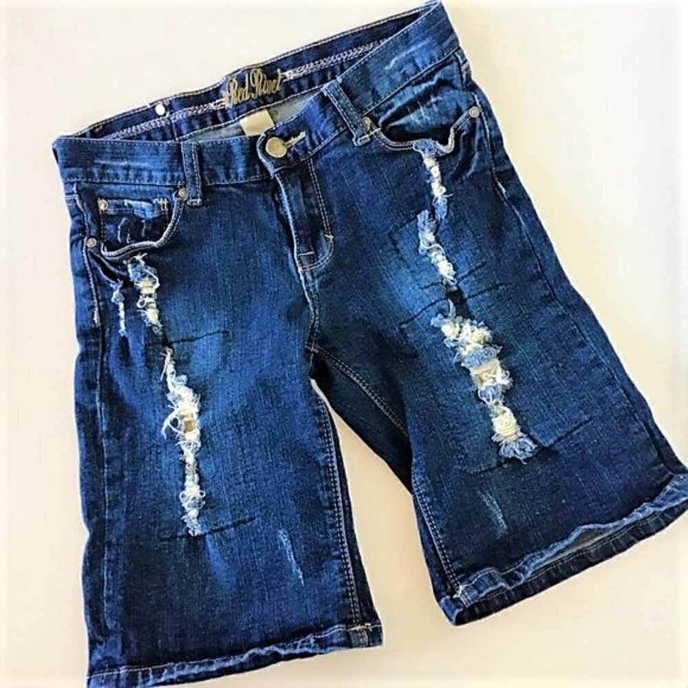 Red Rivet Y2K Distressed Bermuda Denim Shorts Size 3